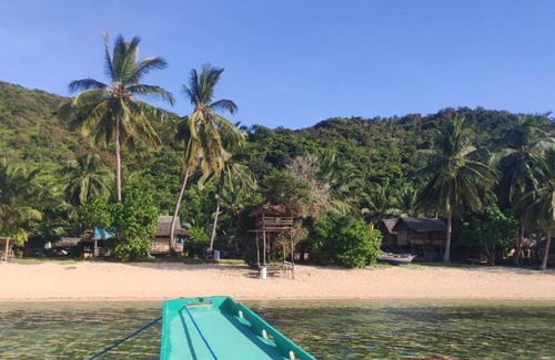 Busuanga Cabina | Seafront Cottage Ocam Ocam Beach