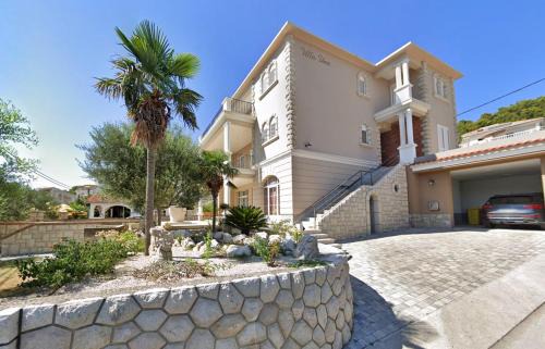 Kampor Apartamento | Seafront Family Apartment Una - Sunny Rab Island