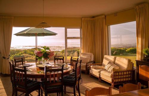 Hermanus Casa | Seafront Family Getaway, Vermont