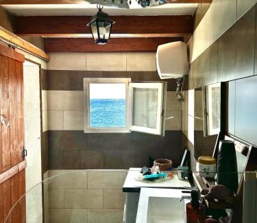 Telde Apartamento | Seafront House in Tufia