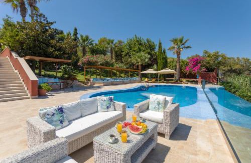 Akrotiri Apartamento | Seafront Luxury villa "Tesoro Mio"