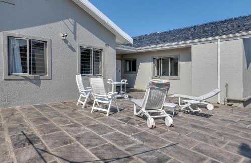 Sandbaai Casa | Seafront Retreat in Sandbaai
