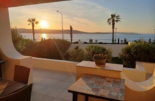Qawra Casa | Seafront Semi-Villa with Stunning Seaview