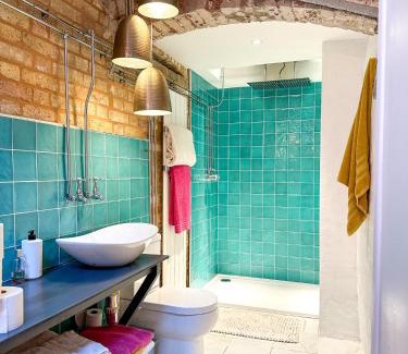 Herne Bay Apartamento | Seafront Serenity - Stylish Home for 5