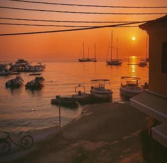Longos Casa | Seafront studio
