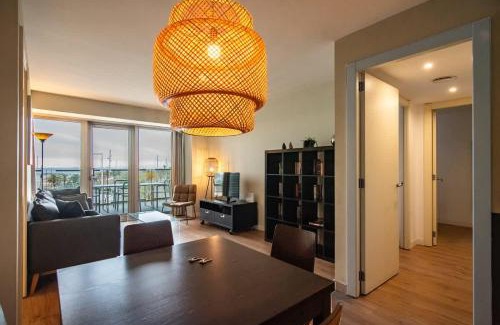 Diagonal Mar i el Front Maritim del Poblenou Casa | Seafront suite with terrace