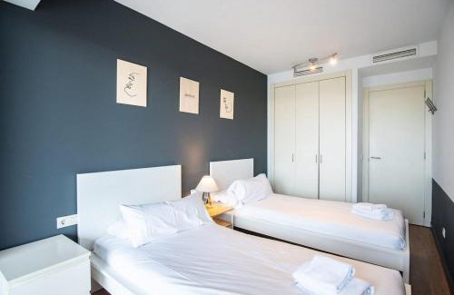 Diagonal Mar i el Front Maritim del Poblenou Casa | Seafront suite with terrace