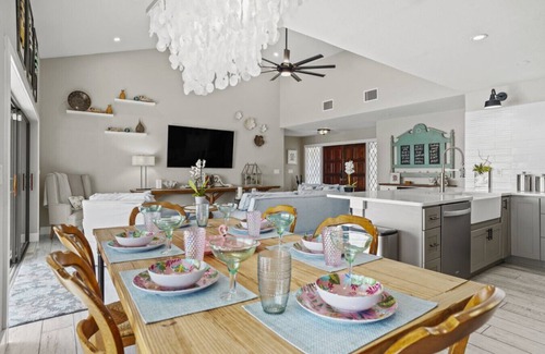 Fort Myers Apartamento | Pool, Spa, Kayaks, Bikes, Fishing gear & More