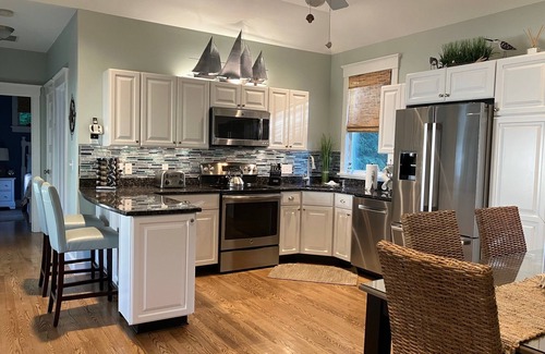 Seaglass Village Cabaña | Seaglass Village Cottages - Little Sandpipers