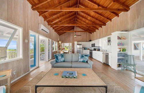 Man O War Cay Casa | SeaGlassFound*Heated Pool*Boats Included*3 Beaches*5 Cottages*20 Acre Peninsula