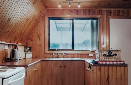 Coles Bay Casa | Seagrass Chalet - Freycinet Holiday Houses