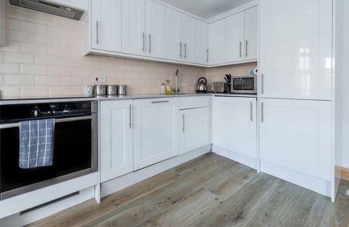 Henley Apartamento | Seagrass Henley - 2 Bed Entire Serviced Apartment