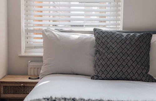 Henley Apartamento | Seagrass Henley - 2 Bed Entire Serviced Apartment