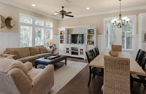 Seagrove Beach Casa | Seagrove 5BR, Deeded Beach, Pool, Sleeps 12 + Free Attraction Tickets!