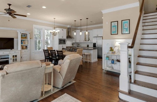 Seagrove Beach Casa | Seagrove 5BR, Deeded Beach, Pool, Sleeps 12 + Free Attraction Tickets!