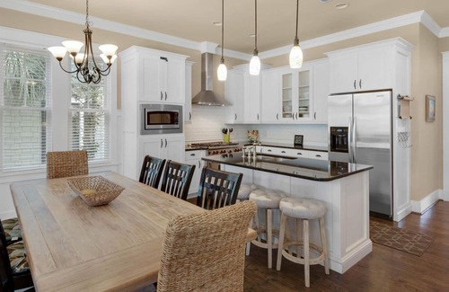 Seagrove Beach Casa | Seagrove 5BR, Deeded Beach, Pool, Sleeps 12 + Free Attraction Tickets!
