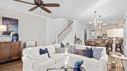Seagrove Beach Casa | Seagrove Gardens Mins to the Beach Santa Rosa Retreat w Golf Cart A Design