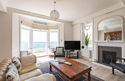 Folkestone Casa | Seagulls by Bloom Stays