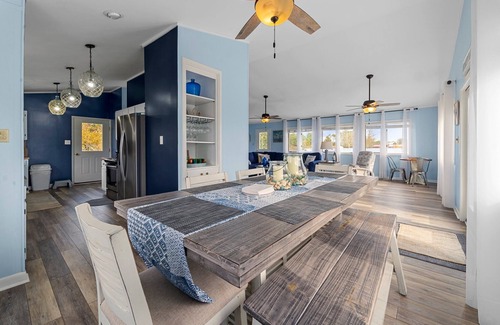 Oriental Casa | Seagulls Seaport- Pet Friendly, Waterfront, Slip