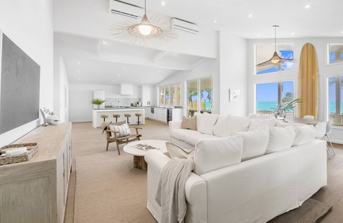 Farmer's Hill Casa | Seahaus Newly Renovated Luxury Beachfront Home