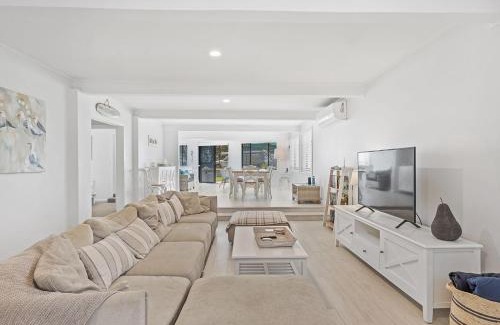 Shoal Bay Casa | Seahaven Unit 1 Shoal Bay Road 81