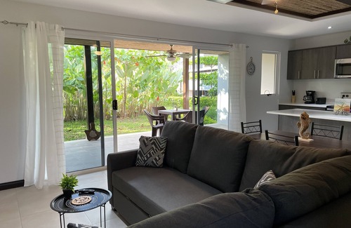 Barrio Los Faroles Condominio | Seahorse Beach House 4 bedroom Ciudad Del Mar