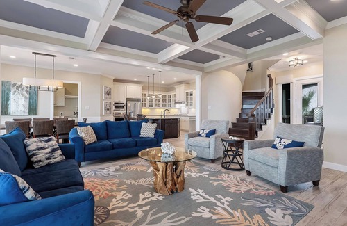 Freeport Casa | Seahorse Beachfront Model - Luxury 5 Bed / 5 Bath with Elevator & Cabana Service