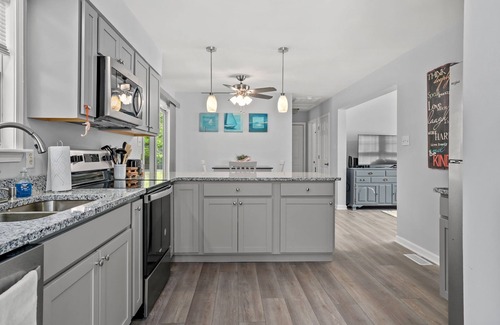 Captain's Cove Casa | Seahorse Cove - Screened porch, Shared pools!