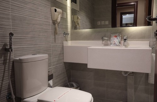Al Faisaliyah Hotel | La Fontaine Jeddah Hotel