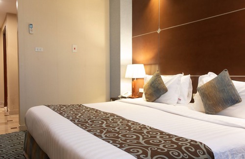 Al Faisaliyah Hotel | La Fontaine Jeddah Hotel