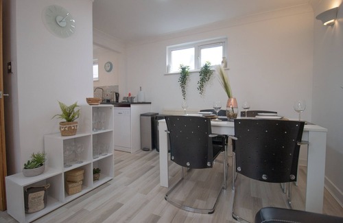 Butetown Casa | Sealock Mews (2 beds)