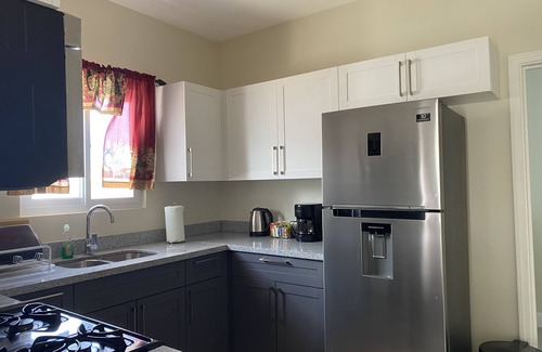 Lucea Casa | Seamist Holiday home with Spectacular Mountain View, walk to beach pool gym