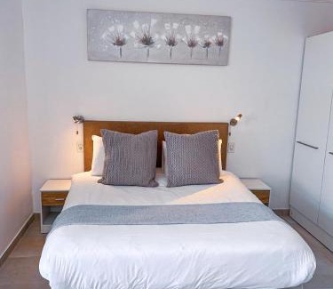 Three Anchor Bay Apartamento | Seapoint escape stylish studio