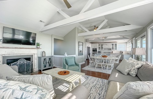 Bald Head Island Casa | Searenity Now BHI - Spectacular Ocean Front Luxury Home, Sleeps 10