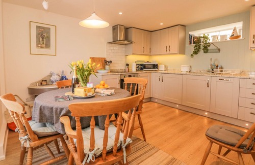 Exmouth Cabaña | SEARLES, admite mascotas, con un jardín en Lympstone, Ref 980889