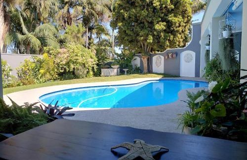 Umhlali Beach Cama Y Desayuno | Searose Family Suite, Villa Roc Guesthouse, Salt Rock Ballito