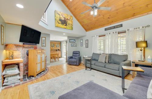 Searsport Casa | Searsport Paradise with Private Pool and Patio!