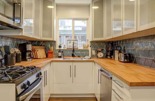 Westside Santa Cruz Casa | Seas The Day and Skip to the Ocean