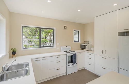 Matarangi Casa | Seas the Day - Matarangi Holiday Home