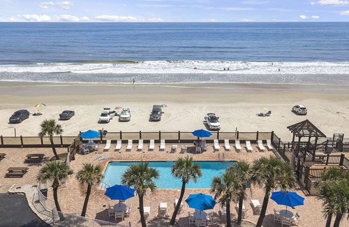 Bostwick Park Condominio | Seas the Day! 🏝 Trendy Beachfront Studio!