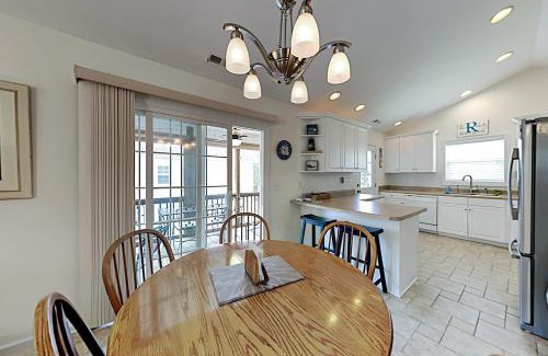 Tranquil Harbour Casa | Seas the Day