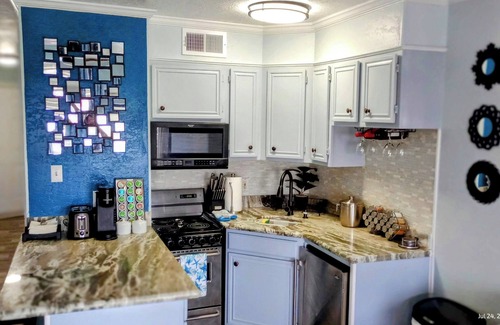 Galveston Condominio | 🏝️Seas the last days of summer!🐙 Your Cozy Coastal Retreat Awaits!!🏖️