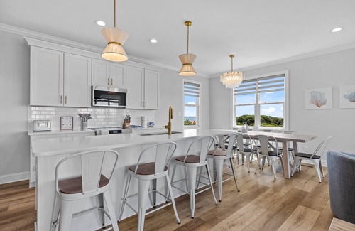 Emerald Isle Casa | Seas Your Moment - NEW CONSTRUCTION, Pool, Elevator, VERY Short Walk to Beach