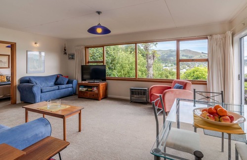 Akaroa Casa | SEASCAPE AND SERENITY - AKAROA BACH, pet friendly in Akaroa