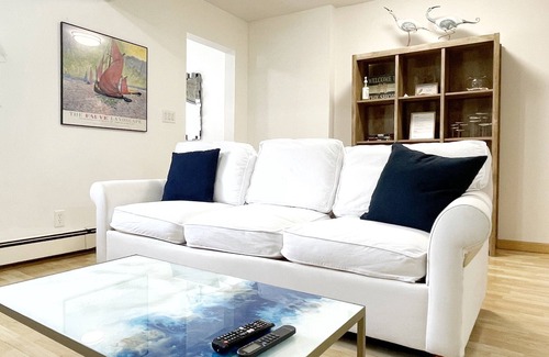 Cove - East Side - Shippan Casa | Seascape Beach Home