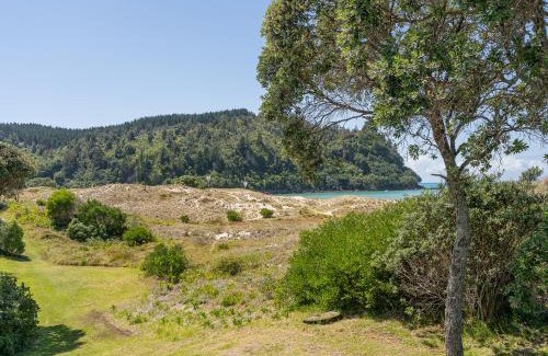 Whangamata Casa | Seascape Beachfront A - Whangamata Holiday Unit