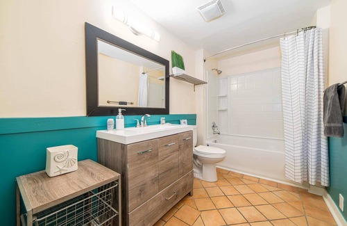 Chic's Beach Apartamento | Seascape Lux Suite / Newly Renovated