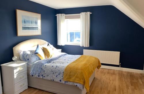 Belmullet Casa | Seascape on the edge of town: 4 beds all ensuite.
