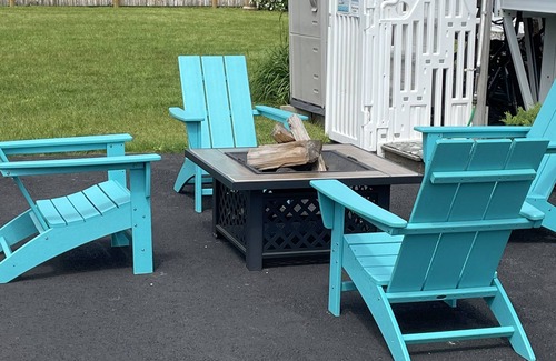 Old Orchard Beach Cabaña | Seashell Cottages/JK Rentals - Cottage 3, 3 full beds