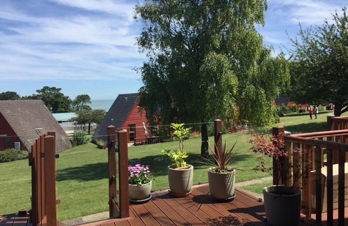 Martin Cabaña | SEASHELL COTTAGE LODGE 97, family friendly, with pool in Kingsdown